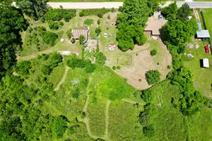 615 W N St, Blossom, TX 75416 - Photo 38