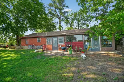 615 W North Street, Blossom, TX 75416 - Photo 22