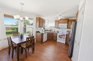 121 Joyce St, Whitney, TX 76692 - Photo 4