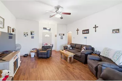 121 Joyce Street, Whitney, TX 76692 - Photo 8