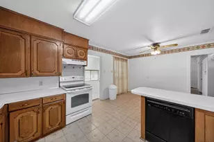 399 S Oak, Van, TX 75790 - Photo 12