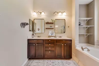 1916 Lantana Lane, Irving, TX 75063 - Photo 14