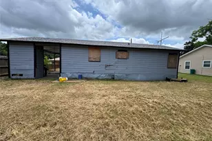 708 Mt Olive St, Terrell, TX 75160 - Photo 12