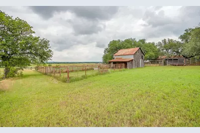 300 S Caddo Street, Lipan, TX 76462 - Photo 38