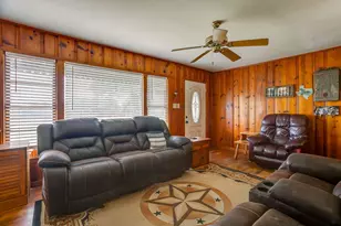 300 S Caddo St, Lipan, TX 76462 - Photo 10
