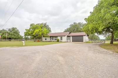 300 S Caddo Street, Lipan, TX 76462 - Photo 6