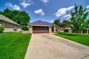 121 Brushy Mound Rd, Burleson, TX 76028 - Photo 2
