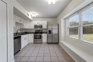 2601 Knoll Trail, Euless, TX 76039 - Photo 8