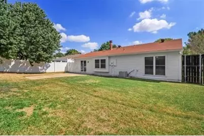 2601 Knoll Trail, Euless, TX 76039 - Photo 18