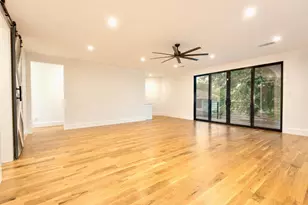 8546 Glencrest Ln, Dallas, TX 75209 - Photo 18