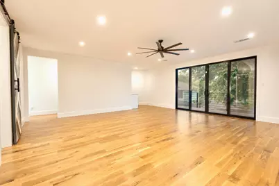 8546 Glencrest Lane, Dallas, TX 75209 - Photo 18