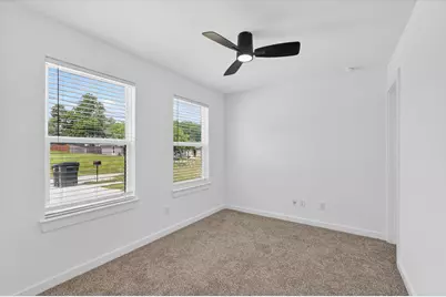 2113 Henry Street #B, Greenville, TX 75401 - Photo 10