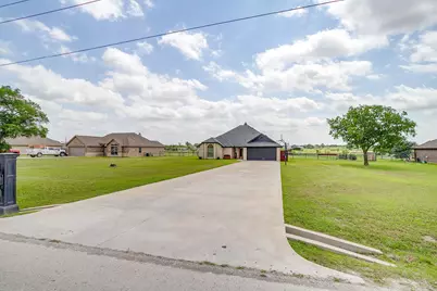 4129 Florance Road, Ponder, TX 76259 - Photo 2