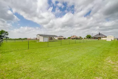 4129 Florance Road, Ponder, TX 76259 - Photo 28