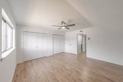 3214 Ridgeview Circle, Irving, TX 75062 - Photo 32