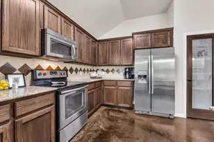 814 Springdale Cir, Lorena, TX 76655 - Photo 8