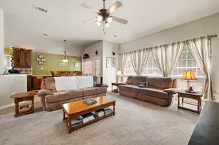 4819 King Harbor Ct, Grand Prairie, TX 75052 - Photo 14