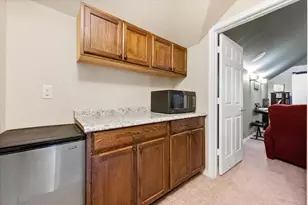 4819 King Harbor Ct, Grand Prairie, TX 75052 - Photo 18