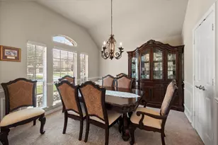 4819 King Harbor Ct, Grand Prairie, TX 75052 - Photo 12