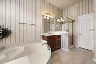 4819 King Harbor Ct, Grand Prairie, TX 75052 - Photo 22