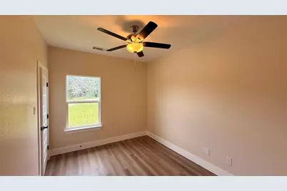 2619 Creekview Drive, Granbury, TX 76048 - Photo 8