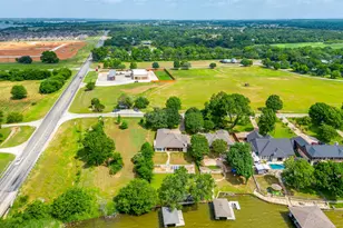 103 Casas Del Sur St, Granbury, TX 76049 - Photo 26