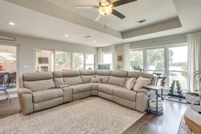 103 Casas Del Sur Street, Granbury, TX 76049 - Photo 6