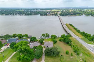 103 Casas Del Sur St, Granbury, TX 76049 - Photo 24