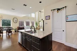 7016 Nueces Dr, Irving, TX 75039 - Photo 8