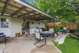 2800 Brockbank Dr, Irving, TX 75062 - Photo 32