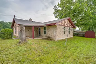 709 N Ave B, Springtown, TX 76082 - Photo 28