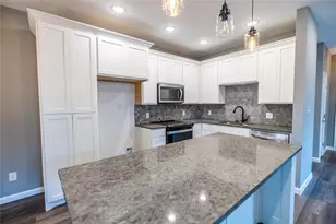 207 S James St, Alvarado, TX 76009 - Photo 8
