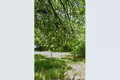 664 5th Street NW, Paris, TX 75460 - Photo 2