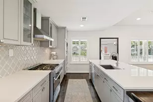 9605 Livenshire Dr, Dallas, TX 75238 - Photo 8
