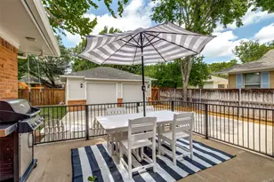 9605 Livenshire Dr, Dallas, TX 75238 - Photo 22