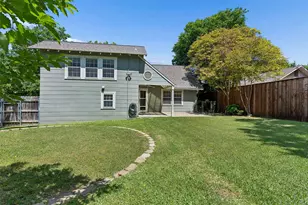 8902 Diceman Dr, Dallas, TX 75218 - Photo 32