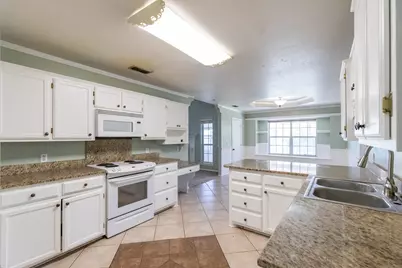 5301 Western Plains Avenue, Abilene, TX 79606 - Photo 10