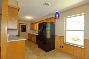 308 Willow Way, Gainesville, TX 76240 - Photo 14