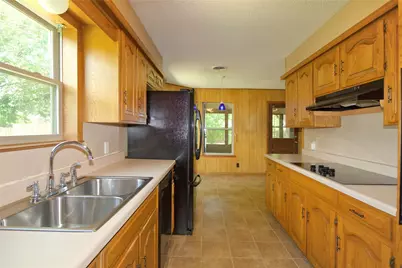 308 Willow Way, Gainesville, TX 76240 - Photo 16