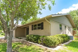 308 Willow Way, Gainesville, TX 76240 - Photo 2