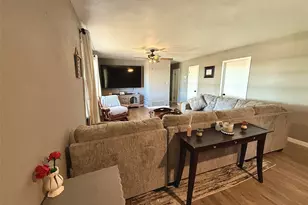 200 Arden St, Bowie, TX 76230 - Photo 4