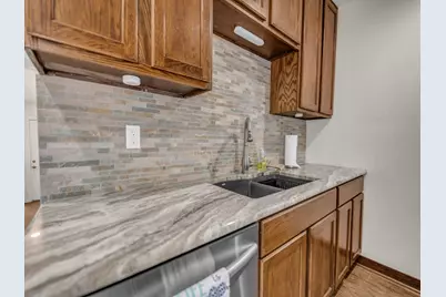 1011 E Lake Drive, Weatherford, TX 76087 - Photo 4