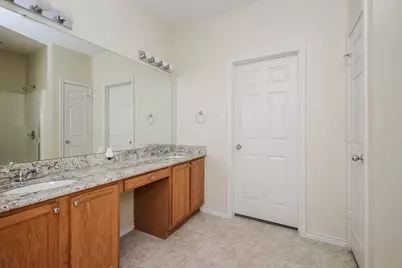 2205 Sadlers Creek Lane, Fort Worth, TX 76108 - Photo 12