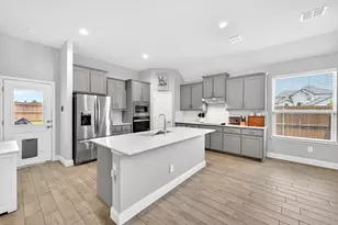 829 Poppie Ln, Midlothian, TX 76065 - Photo 6