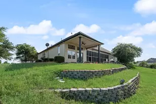120 Chambers Dr, Italy, TX 76651 - Photo 2