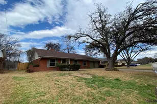 6116 Winifred Dr, Fort Worth, TX 76133 - Photo 2
