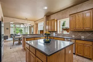 9024 Bottlebrush Ln, Irving, TX 75063 - Photo 12