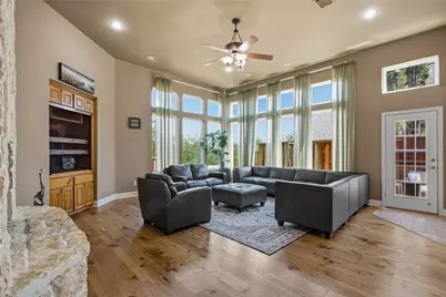 9024 Bottlebrush Lane, Irving, TX 75063 - Photo 8