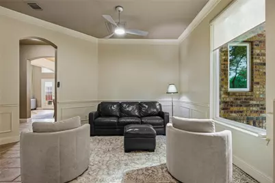 9024 Bottlebrush Lane, Irving, TX 75063 - Photo 6