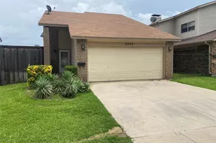2020 Via Bravo, Carrollton, TX 75006 - Photo 1